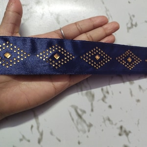 Ruban bleu marine indien, bordure bleue, bordure sari bleu, bordure en tissu bleu, bordure sari, bordure couture bleu, bordure costume, ruban bleu