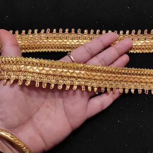 Garniture de dentelle de ruban de tissu de frange de couleur or métallique indien pour bordure de rideau de sari, ruban de sacs à main, ruban de décoration d'intérieur.