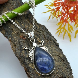 Statement Necklace , Labradorite Necklace , 925 Sterling Silver Necklace , Handmade Jewelry , Gift For Wedding ,  Gift For Her , Christmas