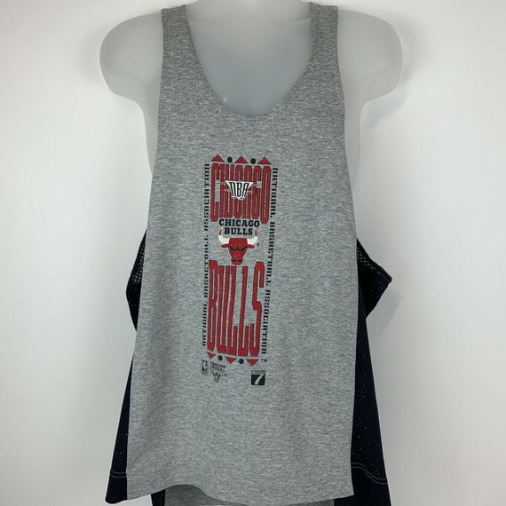 最高の摩天楼デザイン US製 90's Changes BULLS スウェット Vintage Chicago Bulls Stringer Tank Top T Shirt Mens X-large