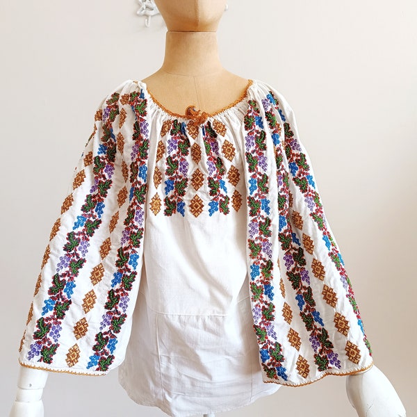 Vintage 1950 Romanian folklore hippie cotton blouse embroidered floral beaded