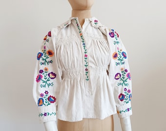 Antique 1940 linen natural bio ethnic floral embroidered Romanian blouse