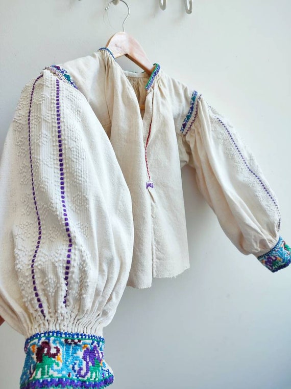 Antique Romanian blouse 3d geometric pattern embr… - image 8