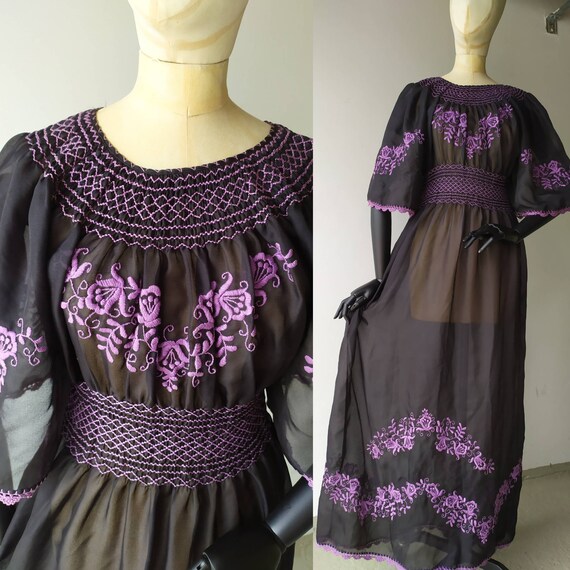 Vintage sheer Hungarian floral embroidered see thr