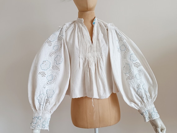 Antique 1940 Romanian floral embroidered folklore… - image 3