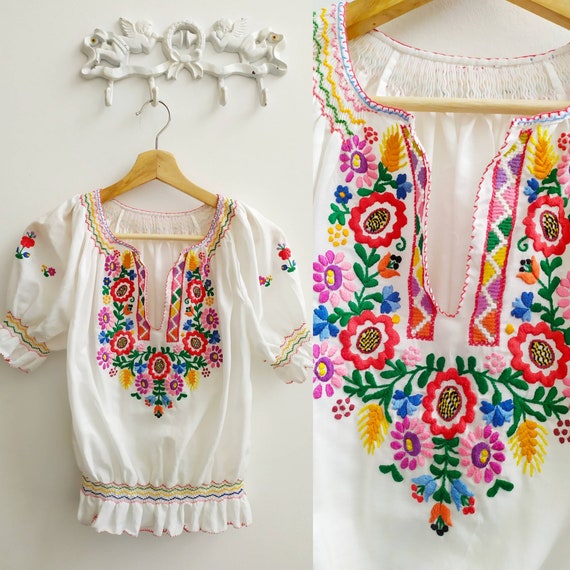 Vintage 1960 embroidered floral Kalocsa Hungarian