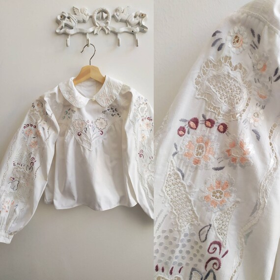 Vintage 1950 Peter Pan collar floral embroidered H