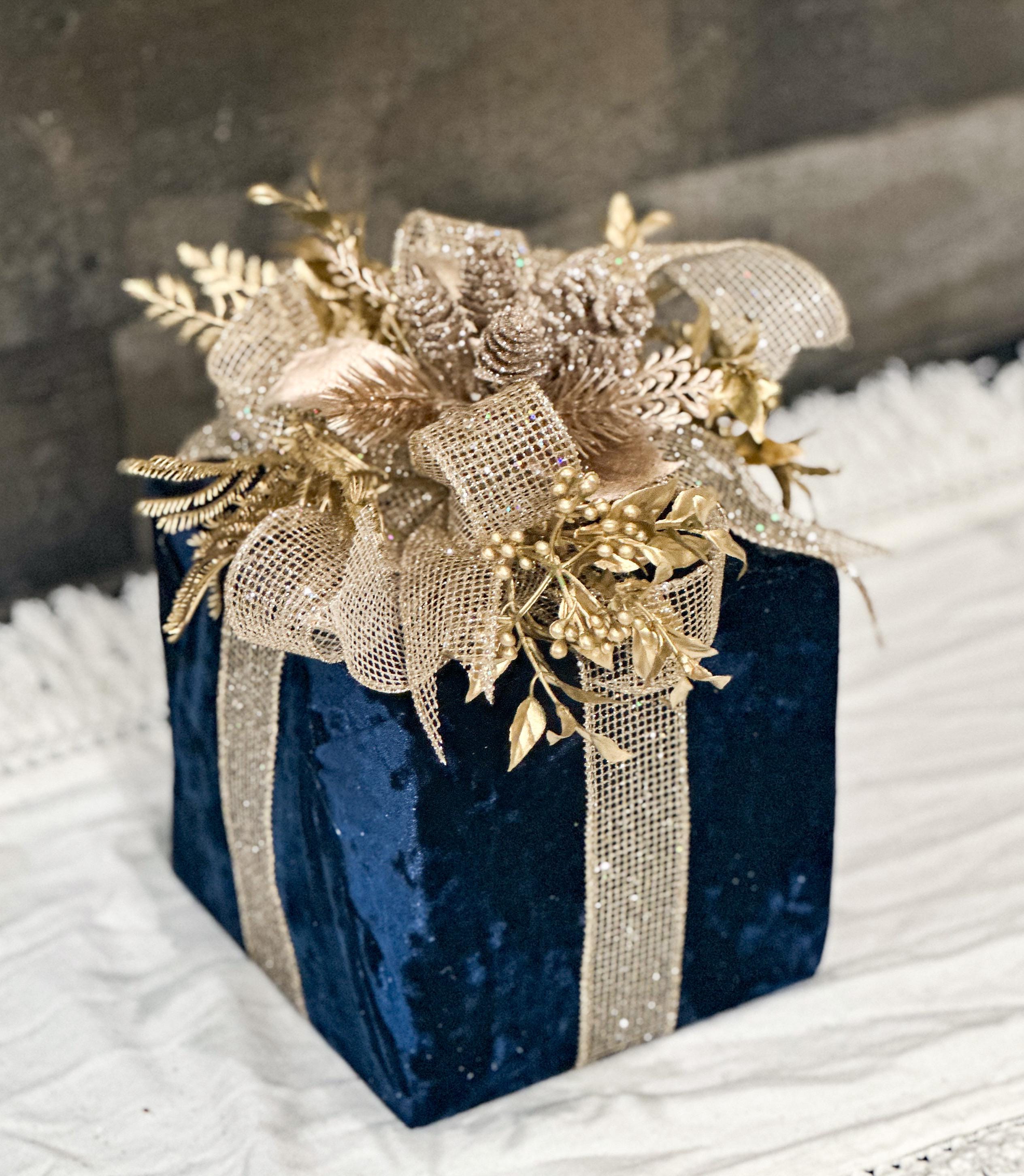 Christmas Gift Box, Christmas Decor, Christmas Gift Box Pick Christmas Gift Box, Christmas Decor, Christmas Gift Box Pick