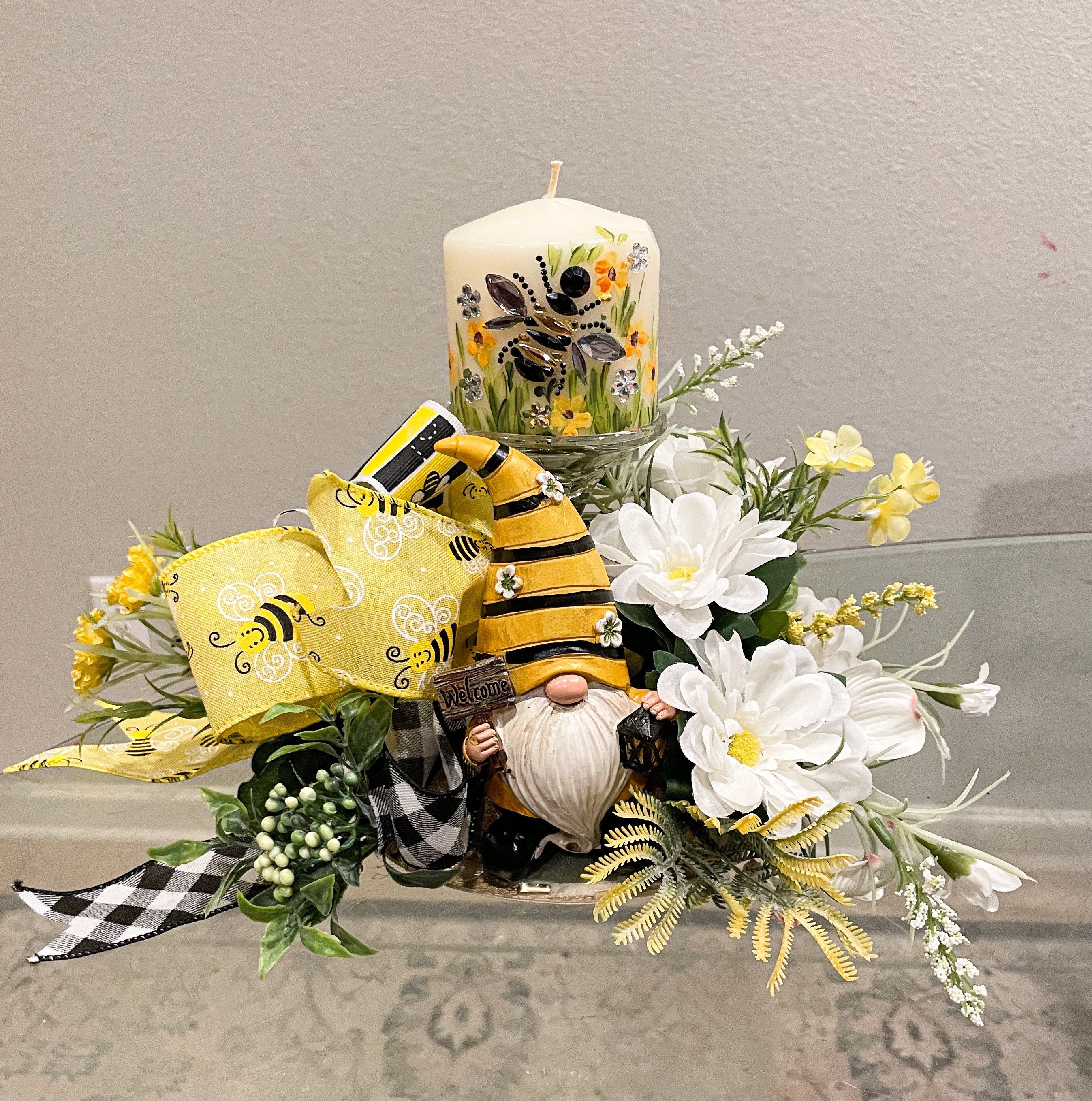 Iopqo Desk Accessories Desk Decor Bumble Bee Striped Honey Bee Home Kitchen Decor Bee Shelf Sitter Tiered Tray Display Spring Coffee Table Decor