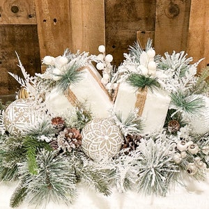 Christmas centerpiece, large Christmas table decor, luxe Christmas centerpiece, Christmas gift box table decor, Christmas giftbox, gift idea