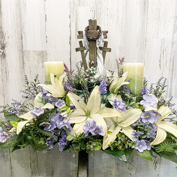 Ostern Herzstück, große Lilie Herzstück, er ist aufgegangen Herzstück, Kreuz Herzstück, großes Blumengesteck, Ostertischdekor, Ostern