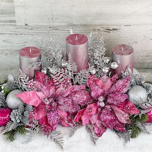 Centro de mesa de natal, arranjo floral fúcsia, decoração de natal rosa, centro de mesa de natal rosa, arranjo floral rosa grande