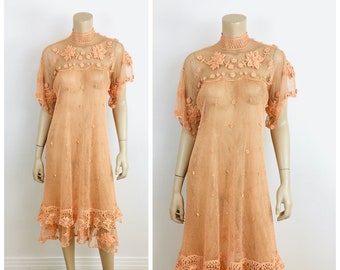Vintage 1970s FLORAL COTTON CROCHET Sheer Net Hippie / Boho Dress / Vintage Wedding