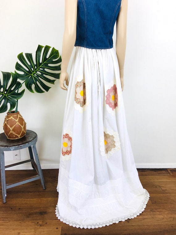 Vintage FEED SACK  PATCHWORK Quilt Embellished Ed… - image 7