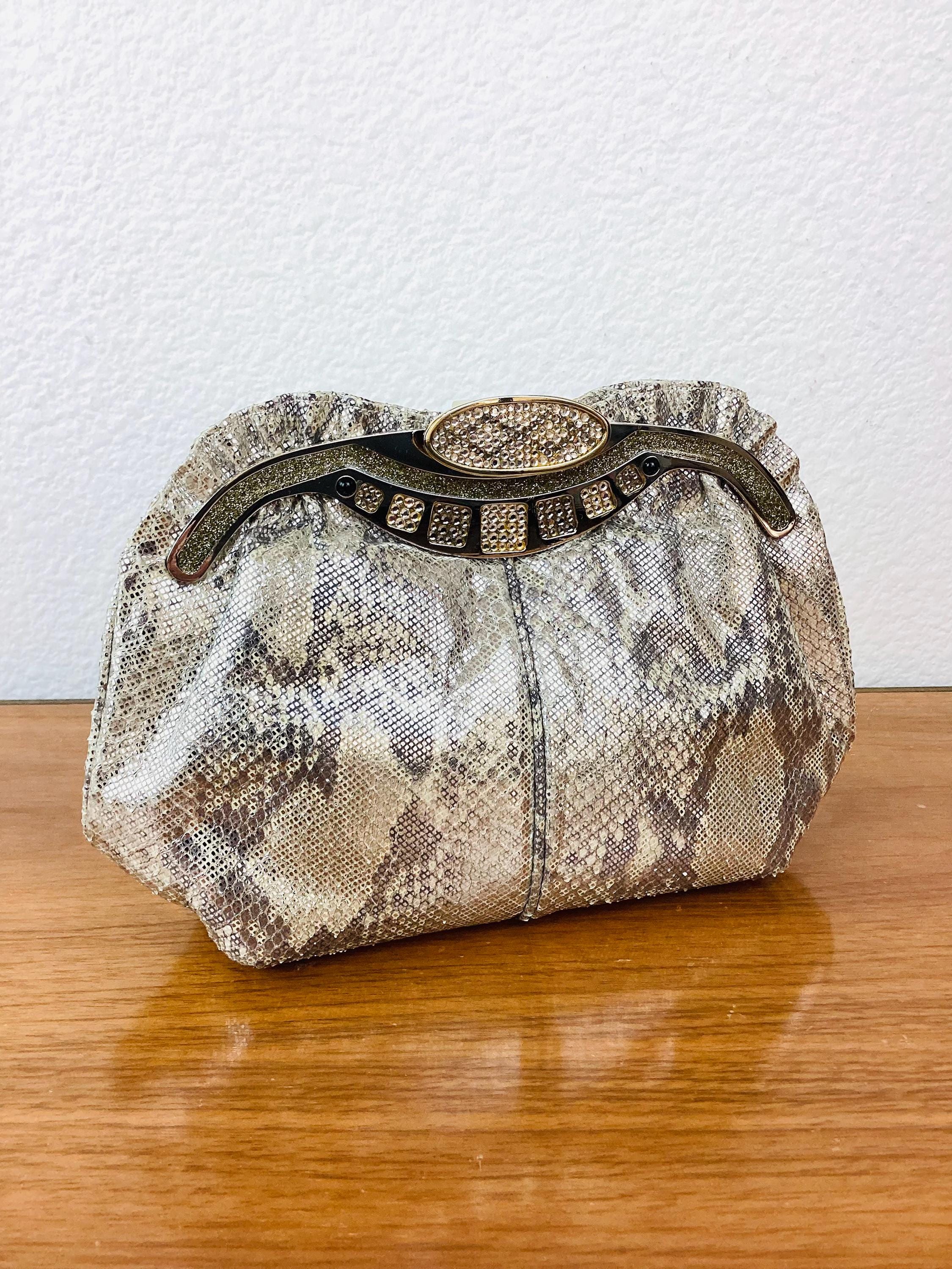Finesse La Model - Etsy
