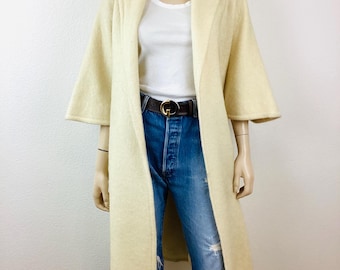 Vintage 1960s IVORY MOHAIR Blend Cape Coat / Jacket