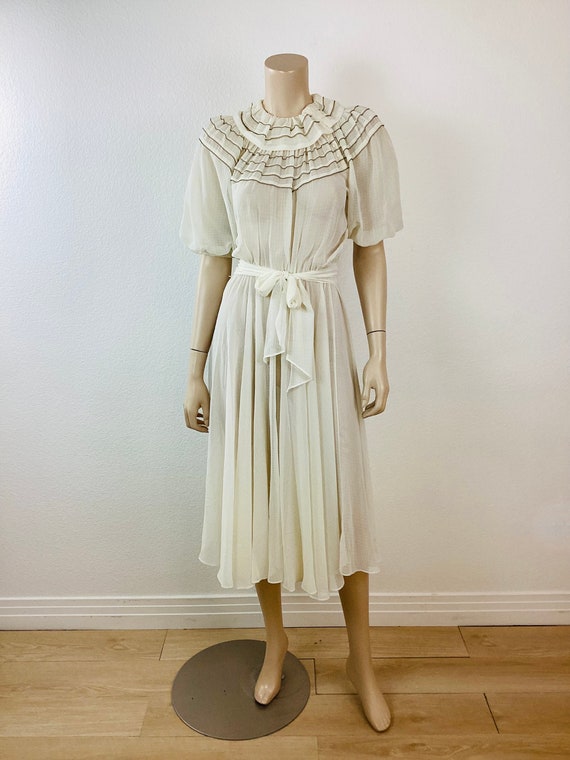 Vintage 1980s SHEER CREAM RUFFLED Puff Sleeve Dre… - image 2