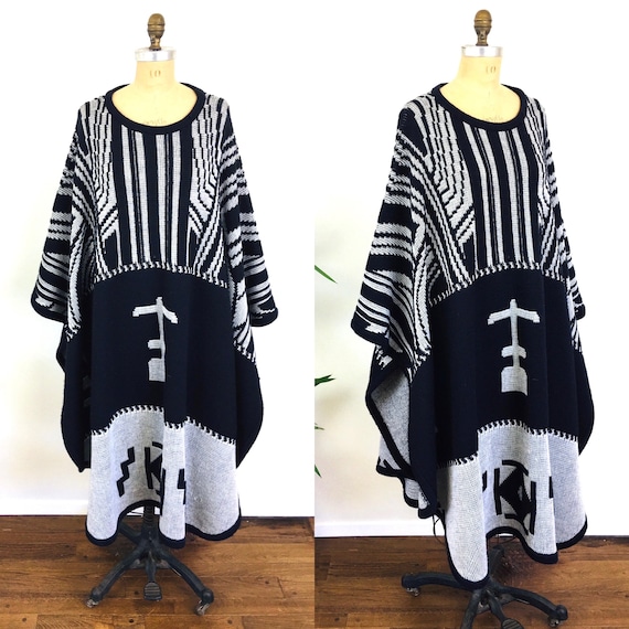 1980s Vintage OVERSIZED BLANKET Coat Sweater Cape