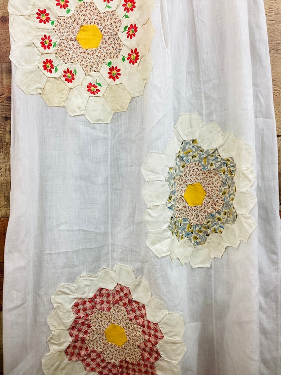 Vintage 1900s FEEDSACK PATCHWORK Floral Embellish… - image 6