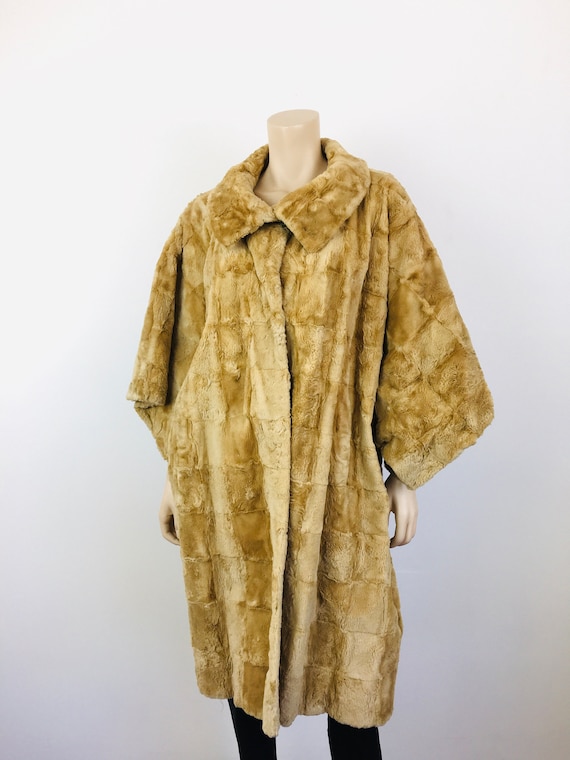 Vintage 1970s PATCHWORK SHEARED FUR Kimono Sleeve… - image 5