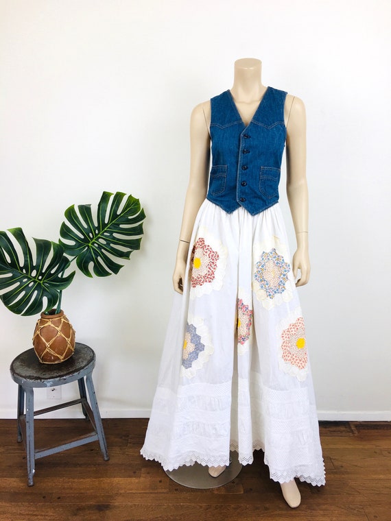 Vintage FEED SACK  PATCHWORK Quilt Embellished Ed… - image 2