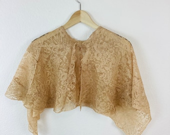 Vintage 1930s ANTIQUE LACE Caplet Shawl / Scape / Shoulder Wrap / Vintage Lingerie / Vintage Wedding