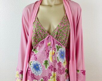 ◎ vintage perl buttons floral lace robe 1930s Silk Floral Collared Robe with Alencon Lace – Adored