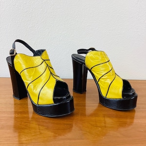 Vintage 1970s YELLOW & BLACK Leather 30s Style Heel PLATFORMS / Platform Heels / Hippie Boho Glam