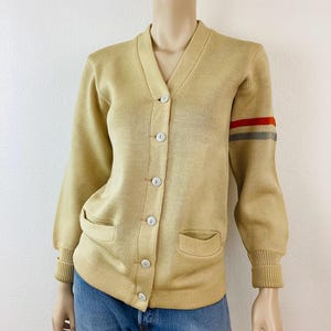 Vintage 1950s COLLEGATE SCHOOL Cream & Striped Wool Cardigan Sweater