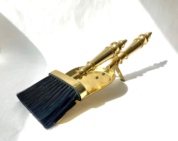 Vintage Brass Butler Pan and Brush Set, Small Fireplace Tool Set, Crumb