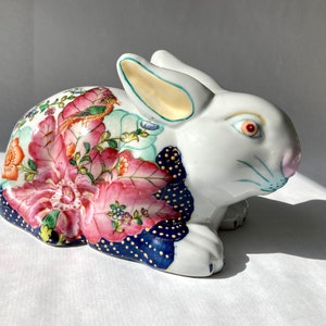 Vintage Tobacco Leaf Style Ceramic Rabbit, Chinoiserie, Gift for Her, Grand Millennial, Summer Decor, Easter Decor, Hand Painted Bunny