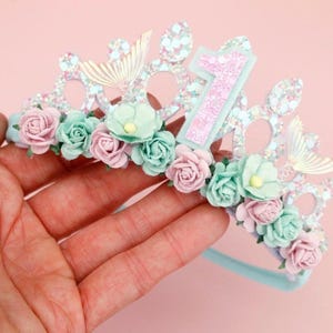 CIEHER Couronne de sirène pour fille – Bandeau en coquillages pour petite décoration de fête sirène, décorations d'anniversaire, costumes d'Halloween pour femmes – Violet