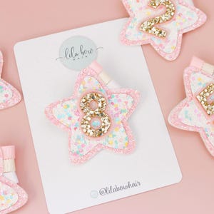 Ensemble badge et noeud d'anniversaire confettis scintillants – Accessoires d'anniversaire scintillants