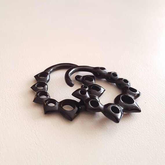 Black plastic blooming lotus fractal swirl 12 gauges - 90s vintage Hot Topic