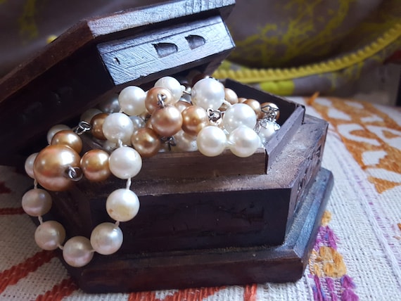 Box of Pearls; Vintage jewelry gift bundle set; c… - image 2