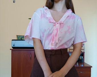Cute Light Pink, Marble Print  Vintage Nightdress / Nightgown / Blouse with Pocket, Ruffles. Large, Medium, 90s