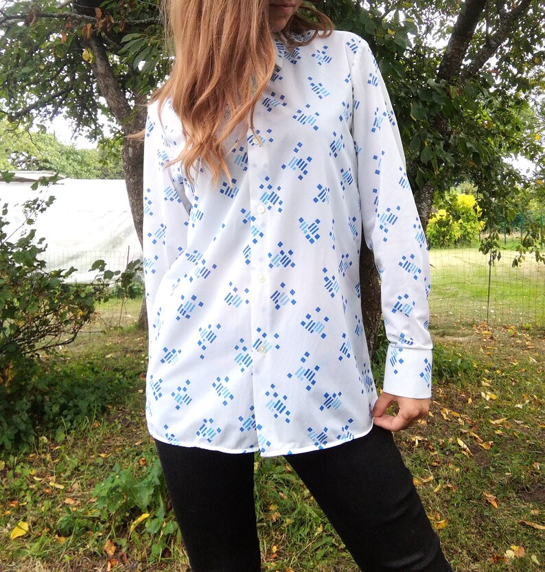 White Vintage Button up Collared Shirt With Blue Geometric Etsy