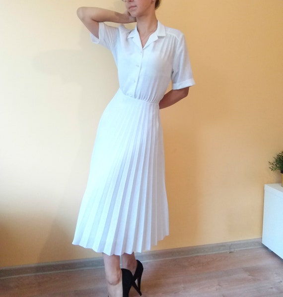 White Full Pleated Skirt Button Top Dress, 90s doe