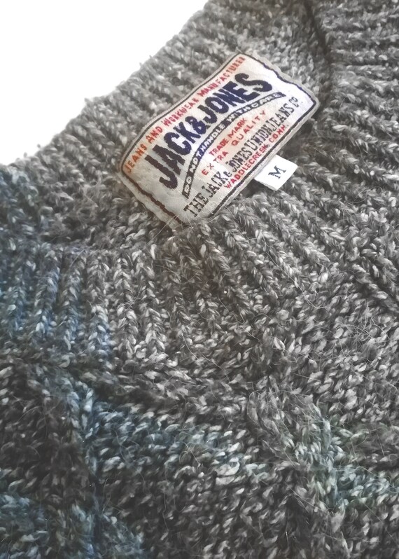 Light Gray Knitted Sweater. 3D pattern, Relaxed f… - image 8