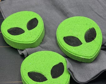 Assorted bath boms. Skin loving, Bath Fizzes