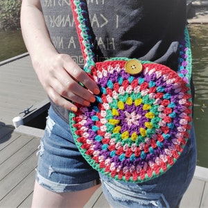Retro Roxy Circle Bag Crochet Purse Pattern Vintage Retro DIY Crochet Bag Granny Stitch Purse Pattern, Scrap Yarn Crochet Pattern image 2
