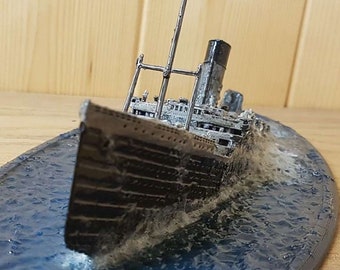 Raise the Titanic Inspired Titanic Diorama Scale Model Replica