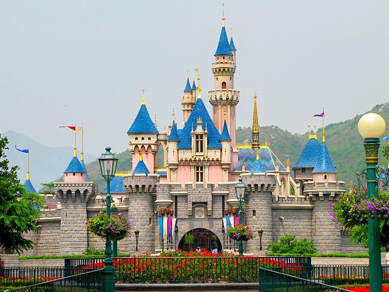 Disney Parks Sleeping Beauty Castle Model Kit Build