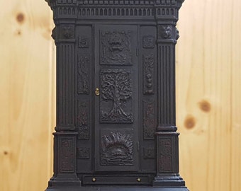 Fantasy Wardrobe Scale Model Replica