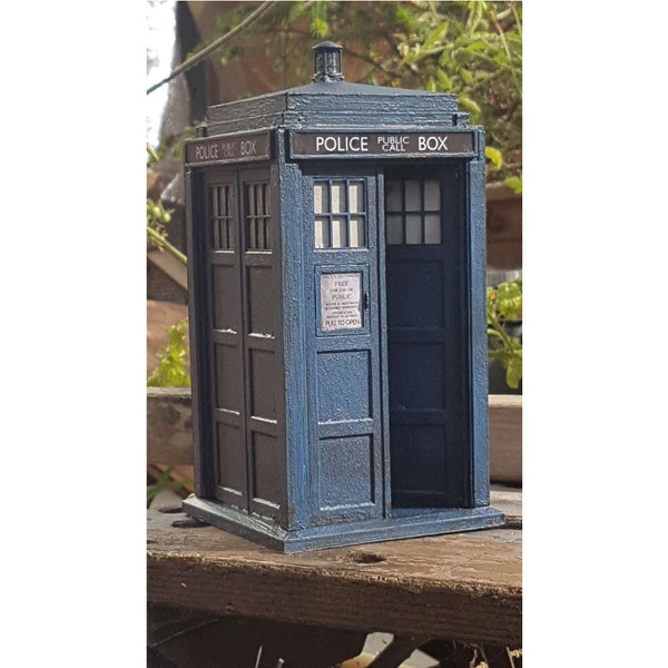 9/ 10 Police box Inspired Exterior 5inch range scale (1/13)