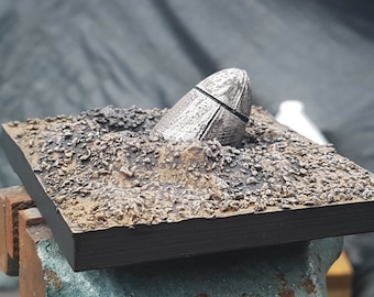 War of the Worlds Martian Cylinder Crash Site Diorama