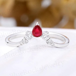 Vintage Ruby Curved Wedding Band,Pear-Cut Ruby Silver Ring,V-Shaped Moissanite Accent Band,Elegant Promise Ring,Anniversary Gift For Her