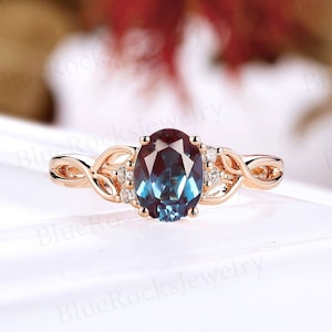Oval shape alexandrite engagement ring vintage rose gold diamond ring delicate unique art deco hollow anniversary promise bridal ring