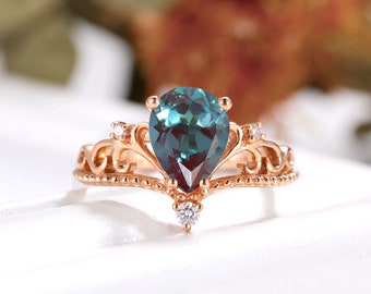 Vintage Alexandrite Engagement Ring, art deco Diamond ring, Rose Gold Milgrain Ring, pear cut ring, bridal wedding ring,anniversary ring