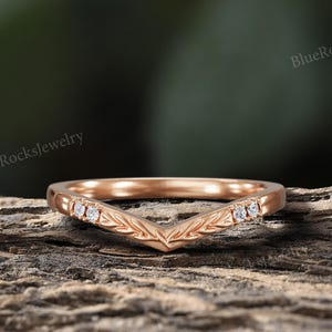 Vintage Curved Wedding Band,Rose Gold Leaf Design Moissanite Ring,V Shape Chevron Matching Band,Stackable Promise Ring Fine Jewelry Gift
